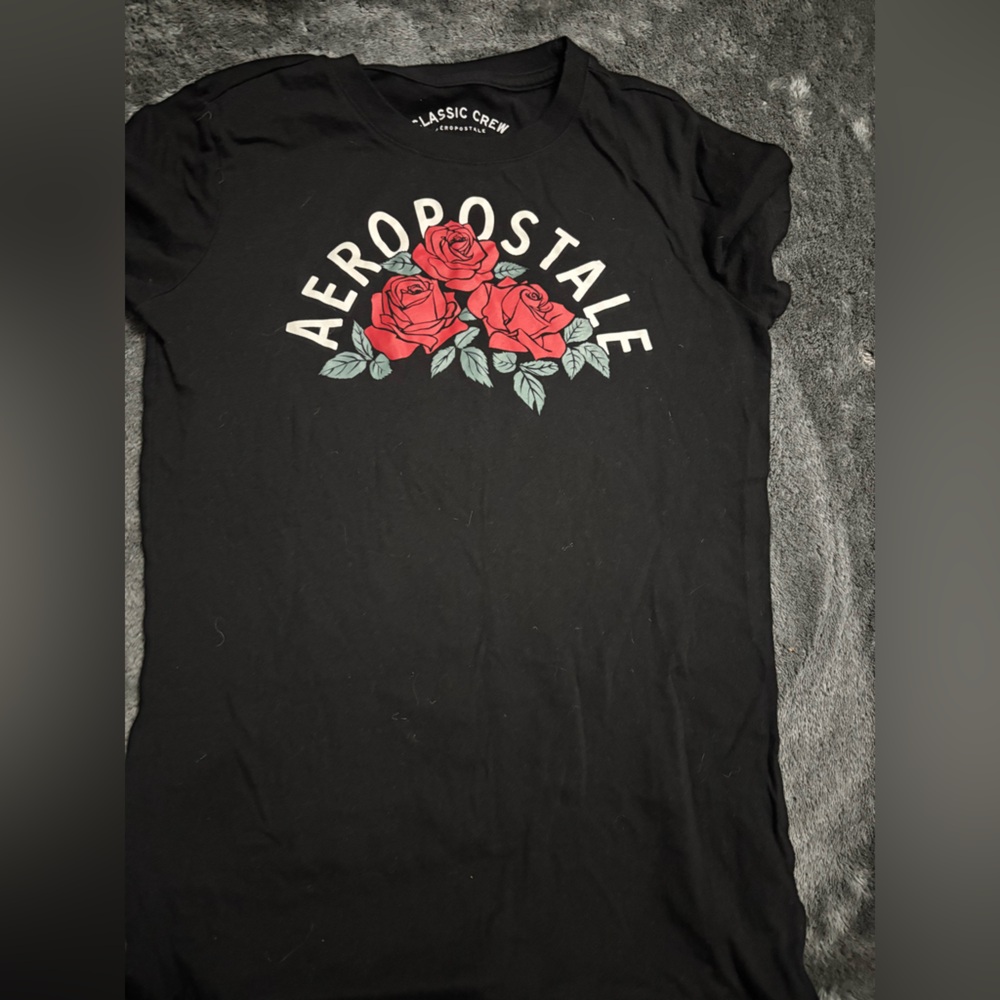 Aeropostale Black and Red Short Sleeve Tee